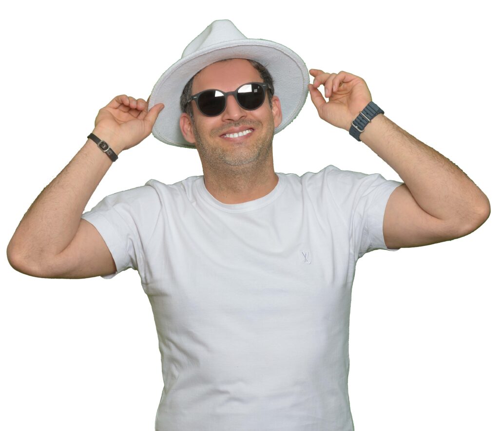 رزرو بلیط محمود ایرانی